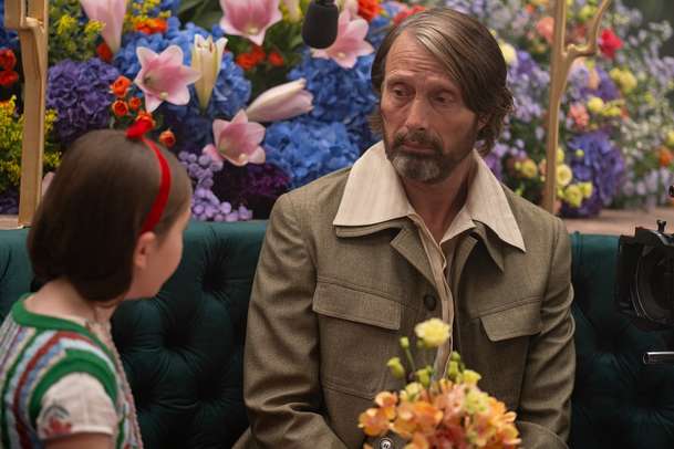 Prachová příšera: Do kin vstupuje příběh holčičky, co si najme zabijáka | Fandíme filmu