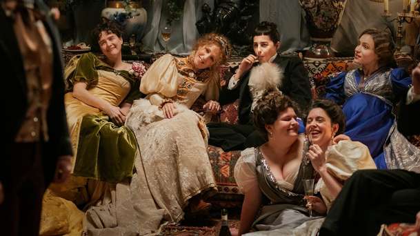 Božská Sarah Bernhardt: Divoký život herecké divy vstupuje do kin | Fandíme filmu