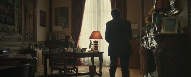 Belphégor: V novém seriálu řádí v Louvru démonický přízrak | Fandíme serialům