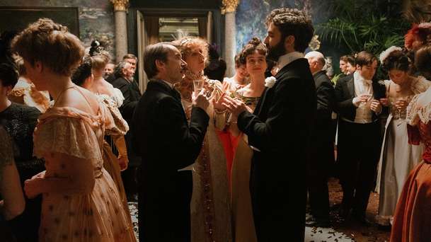 Božská Sarah Bernhardt: Divoký život herecké divy vstupuje do kin | Fandíme filmu