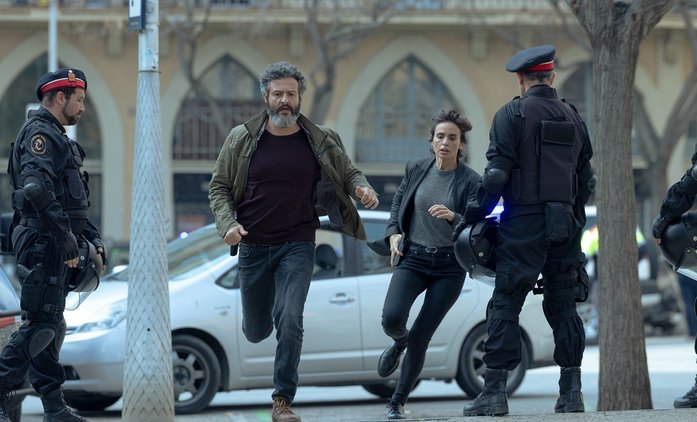 Město stínů: Tělem v plamenech začíná nová detektivka od Netflixu | Fandíme seriálům