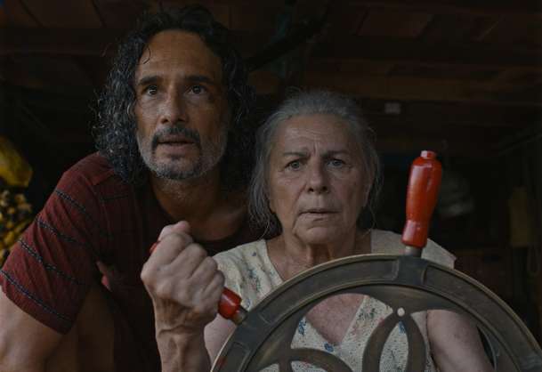 Modrou stezkou: Do kin vstupuje amazonské putování ženy, jež se odmítá podvolit | Fandíme filmu