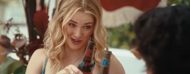 Killer Whale: Dvojici kamarádek ohrožuje krvežíznivá kosatka | Fandíme filmu