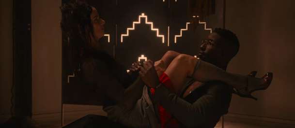 By Design: V komediálním dramatu si žena prohodí tělo se židlí | Fandíme filmu