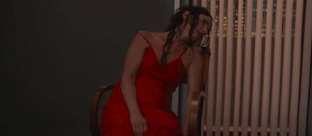 By Design: V komediálním dramatu si žena prohodí tělo se židlí | Fandíme filmu