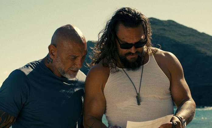 The Wrecking Crew: Chválená akční komedie s Bautistou a Momoou dorazila | Fandíme filmu