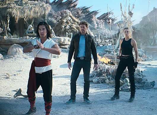 Mortal Kombat 2: Johnny Cage se důkladně představuje | Fandíme filmu