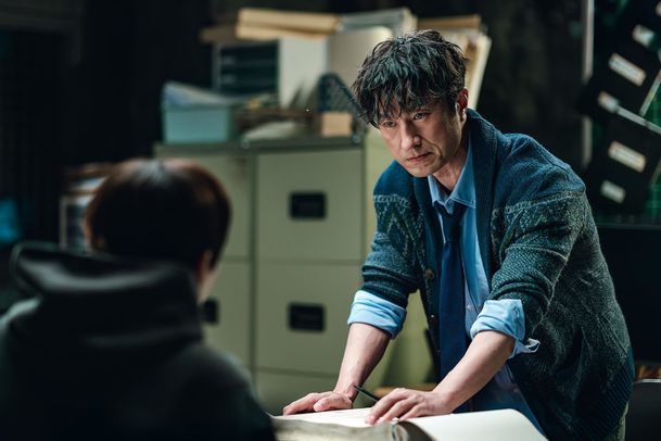 Cashero: Síla peněz - Superhrdinové platí za pomáhání tvrdou daň | Fandíme serialům