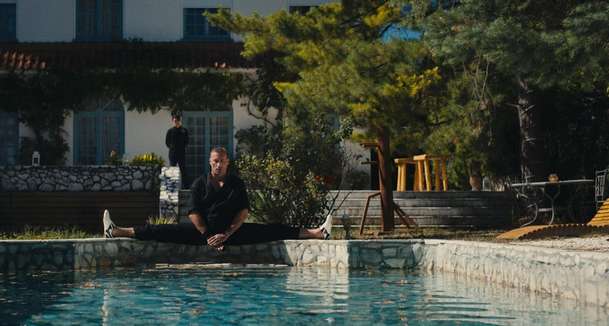 Order of the Dragon: Světe div se, Steven Seagal stále točí | Fandíme filmu