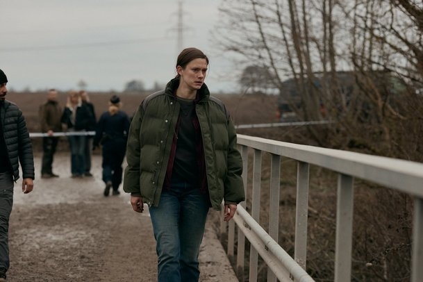 Země hříchu: Netflix právě startuje novou mrazivou detektivku | Fandíme serialům