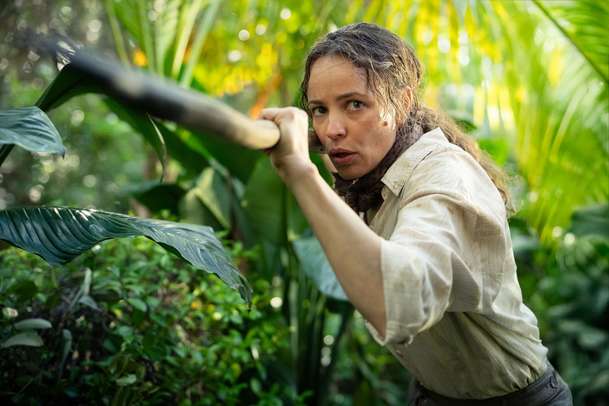 SOS: Po ztroskotání na pustém ostrově zažije nenáviděný šéf peklo | Fandíme filmu