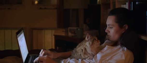 Couture: Angelina Jolie se potýká s rakovinou | Fandíme filmu