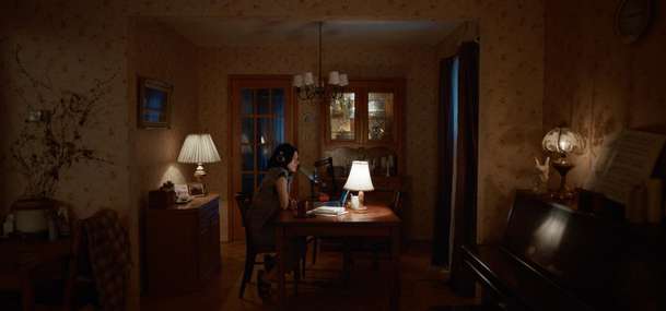 Undertone: Trailer představuje horor, co děsí skoro výhradně skrze zvuk | Fandíme filmu