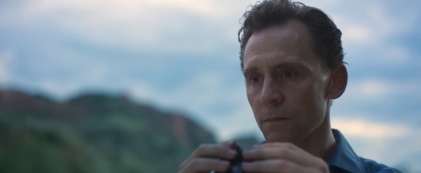 Noční recepční: Tom Hiddleston právě startuje velké špionážní dobrodružství | Fandíme serialům