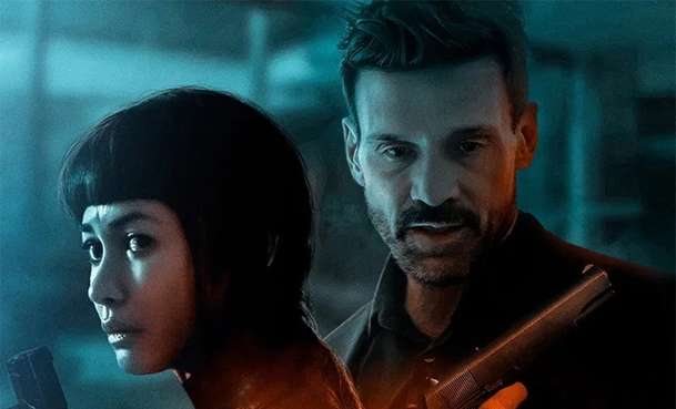 Misdirection: Olgu Kurylenko při vloupačce loví Frank Grillo | Fandíme filmu