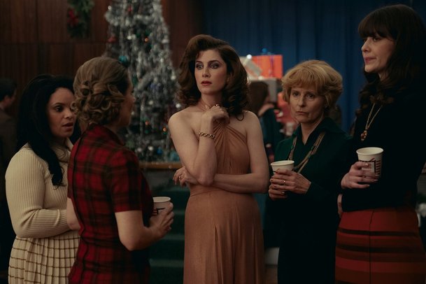 Ponies: Dvě nenápadné manželky se zapletou v SSSR do boje s KGB | Fandíme serialům