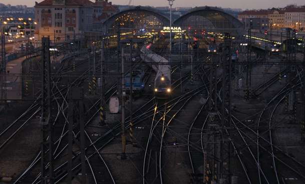 Trochu života: Holčičí mejdan napříč Evropou od hříšné euforie míří ke katastrofě | Fandíme filmu