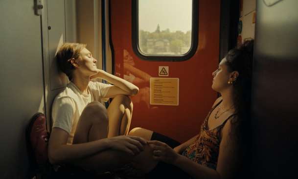 Trochu života: Holčičí mejdan napříč Evropou od hříšné euforie míří ke katastrofě | Fandíme filmu