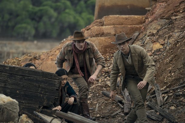 Mladý Sherlock: Guy Ritchie se vrací k postavě slavného detektiva | Fandíme serialům