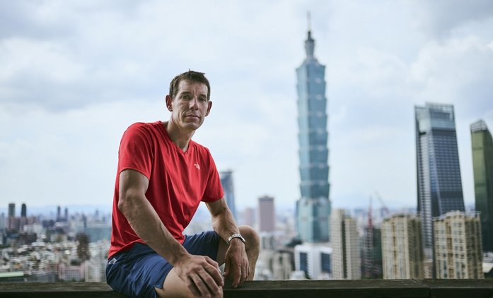 Mrakodrap naživo: Už za pár hodin Netflix přinese riskování života v přímém přenosu | Fandíme seriálům