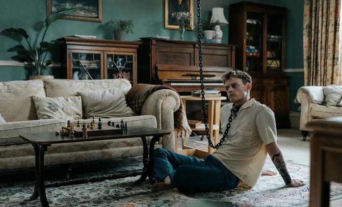 The Good Boy: Psychopatický pár násilně „převychovává“ problémového mladíka | Fandíme filmu