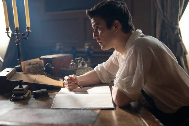 Bridgertonovi: Nový příběh lásky na Netflixu právě začíná | Fandíme serialům