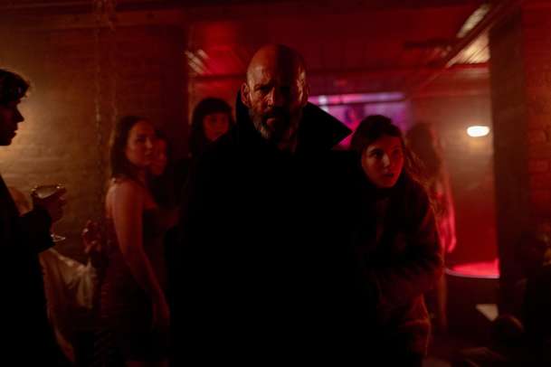 V úkrytu: Už za pár dní vyrazí Jason Statham likvidovat protivníky do našich kin | Fandíme filmu