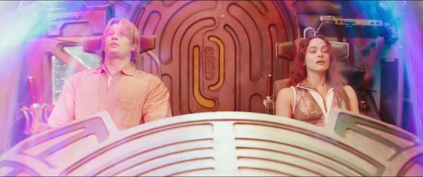 Vládci vesmíru: Trailer láká na velký střet mečů, magie a laserů | Fandíme filmu