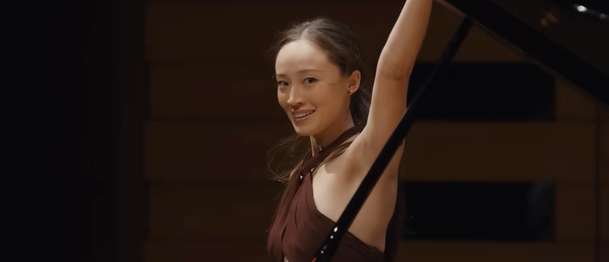 Tuner: Ladič pian v kriminální romanci propůjčí uši k otevírání sejfů | Fandíme filmu