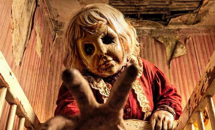 Dolly: V novém hororu vraždí monstrum s podobou panenky | Fandíme filmu
