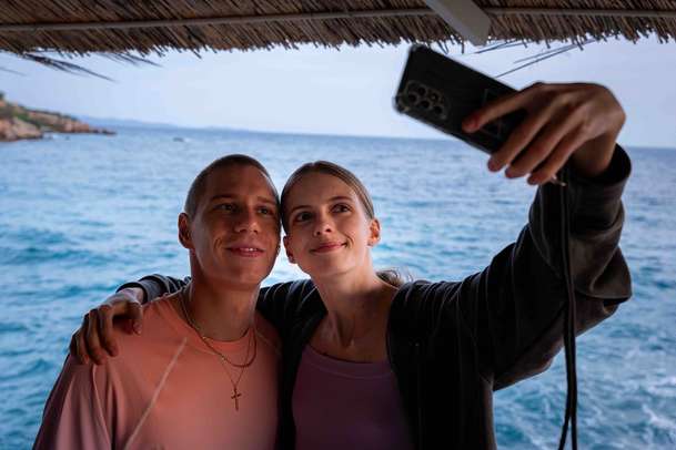 Nevděčné bytosti: V českém thrilleru mladá dívka zažije v Chorvatsku nebezpečný románek | Fandíme filmu