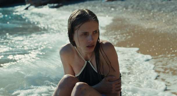 Nevděčné bytosti: V českém thrilleru mladá dívka zažije v Chorvatsku nebezpečný románek | Fandíme filmu