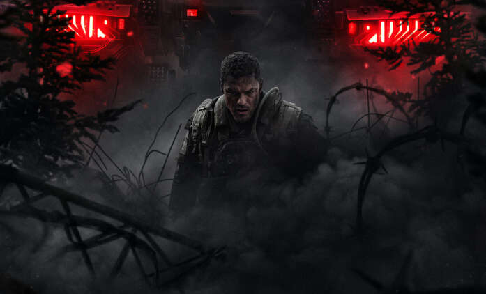 Helldivers: Alan Ritchson se ve velkolepé sci-fi postaví šmejdu z vesmíru | Fandíme filmu