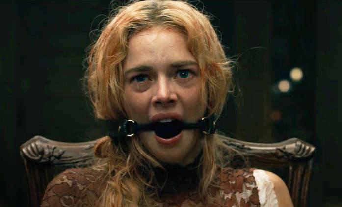 Krvavá nevěsta: Hra začíná – Trailer láká na černočerný humor | Fandíme filmu