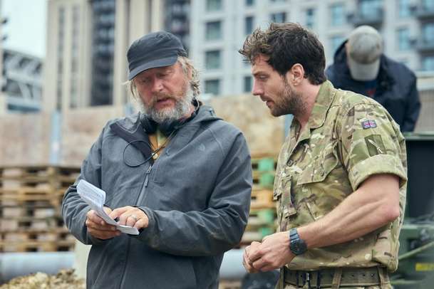 Fuze: Uprostřed Londýna tiká bomba, ale skutečný příběh se odehrává úplně jinde | Fandíme filmu