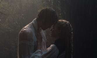 Premiéry týdne: Velká vášeň s Margot Robbie či zločin s Chrisem Hemsworthem | Fandíme filmu