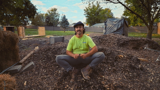 Sousedi: HBO přináší přehlídku skutečných bizarních sousedských sporů | Fandíme serialům