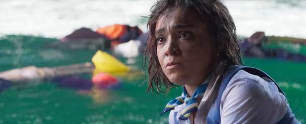 Deep Water: Po havárii letadla mezi žraloky začínají jatka - trailer | Fandíme filmu