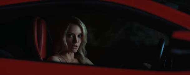 The Gates: Zesnulý James Van Der Beek jako zabiják ve své poslední roli | Fandíme filmu