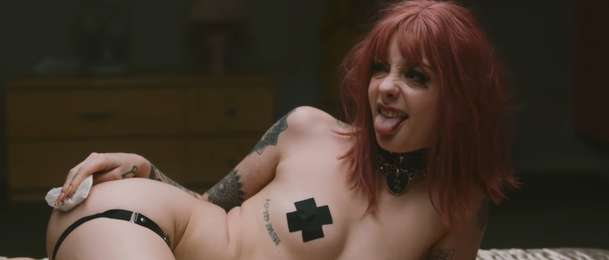 Truly Naked: Dospívat v rodinné firmě na výrobu videí pro dospělé není med | Fandíme filmu