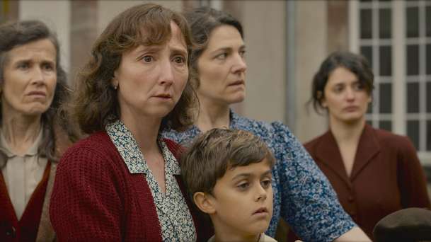 Šťastná hvězda: Absurdní komedie z 2. světové války míří do českých kin | Fandíme filmu