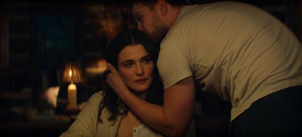 V novém Netflix seriálu Vladimir popadne Rachel Weisz nebezpečná posedlost | Fandíme serialům