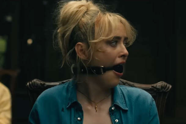 Krvavá nevěsta: Hra začíná – Šťavnatá osmiminutová ukázka je plná hororové zábavy | Fandíme filmu