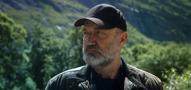 Lov: Právě dorazil drsný nový seriál, kde se do sebe pustí dvě skupiny lovců | Fandíme serialům