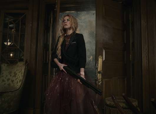 Krvavá nevěsta: Hra začíná – Šťavnatá osmiminutová ukázka je plná hororové zábavy | Fandíme filmu