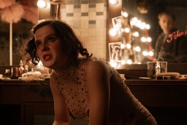 Ženské peklo: HBO uvádí nové drsné drama z meziválečné doby | Fandíme serialům