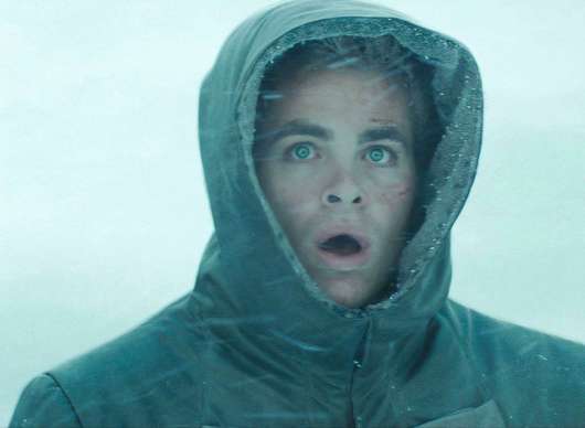 Yeti: Chris Pine zachraňuje dceru před sněžnou příšerou | Fandíme filmu