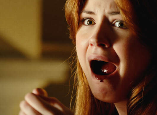 Blasphemous: Karen Gillan je v novém hororu posedlá ďáblem | Fandíme filmu