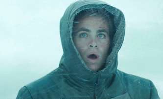 Yeti: Chris Pine zachraňuje dceru před sněžnou příšerou | Fandíme filmu