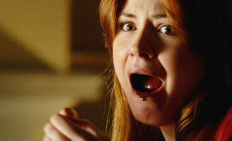 Blasphemous: Karen Gillan je v novém hororu posedlá ďáblem | Fandíme filmu
